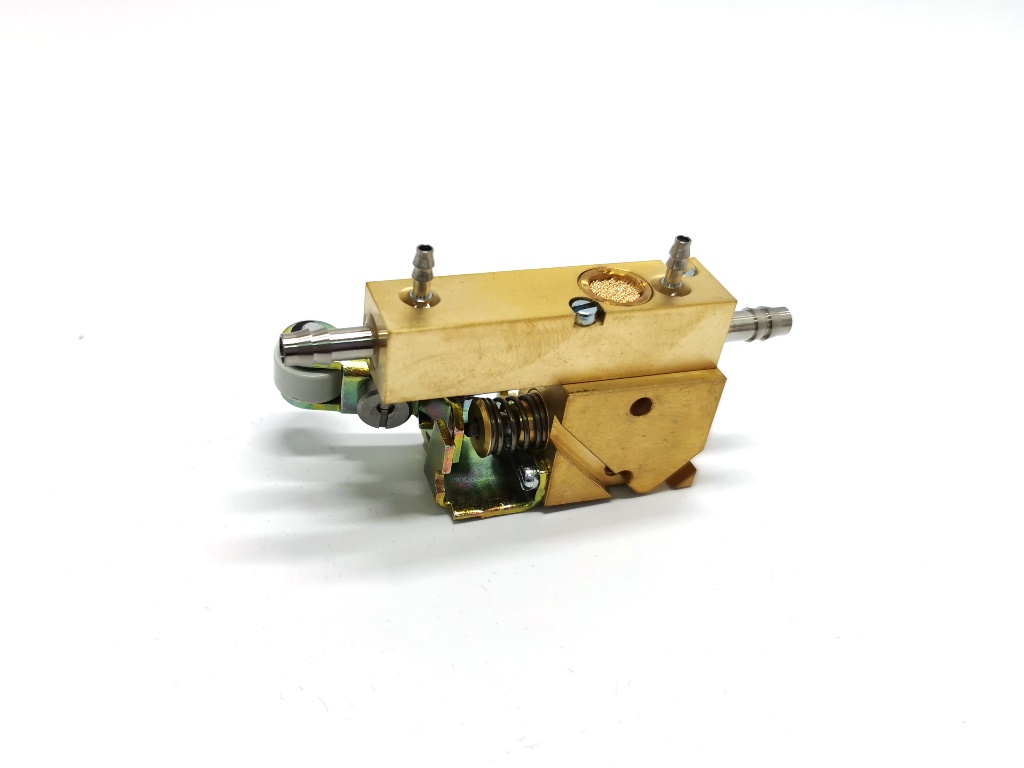 Главный клапан электрической педали установки Sirona C8+ арт. 5972760