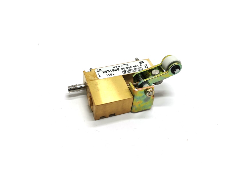 Главный клапан электрической педали установки Sirona C8+ арт. 5972760