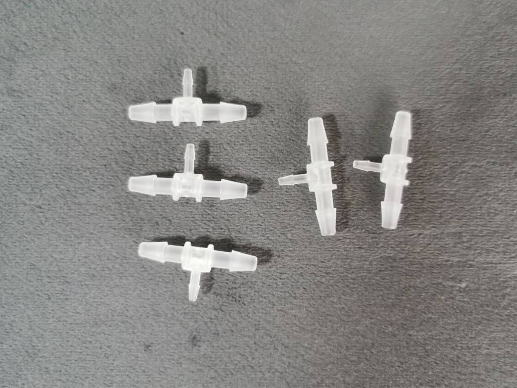 Тройник 1/8"-1/16"-1/8" для соединения трубок в стоматологической установке 5 штук